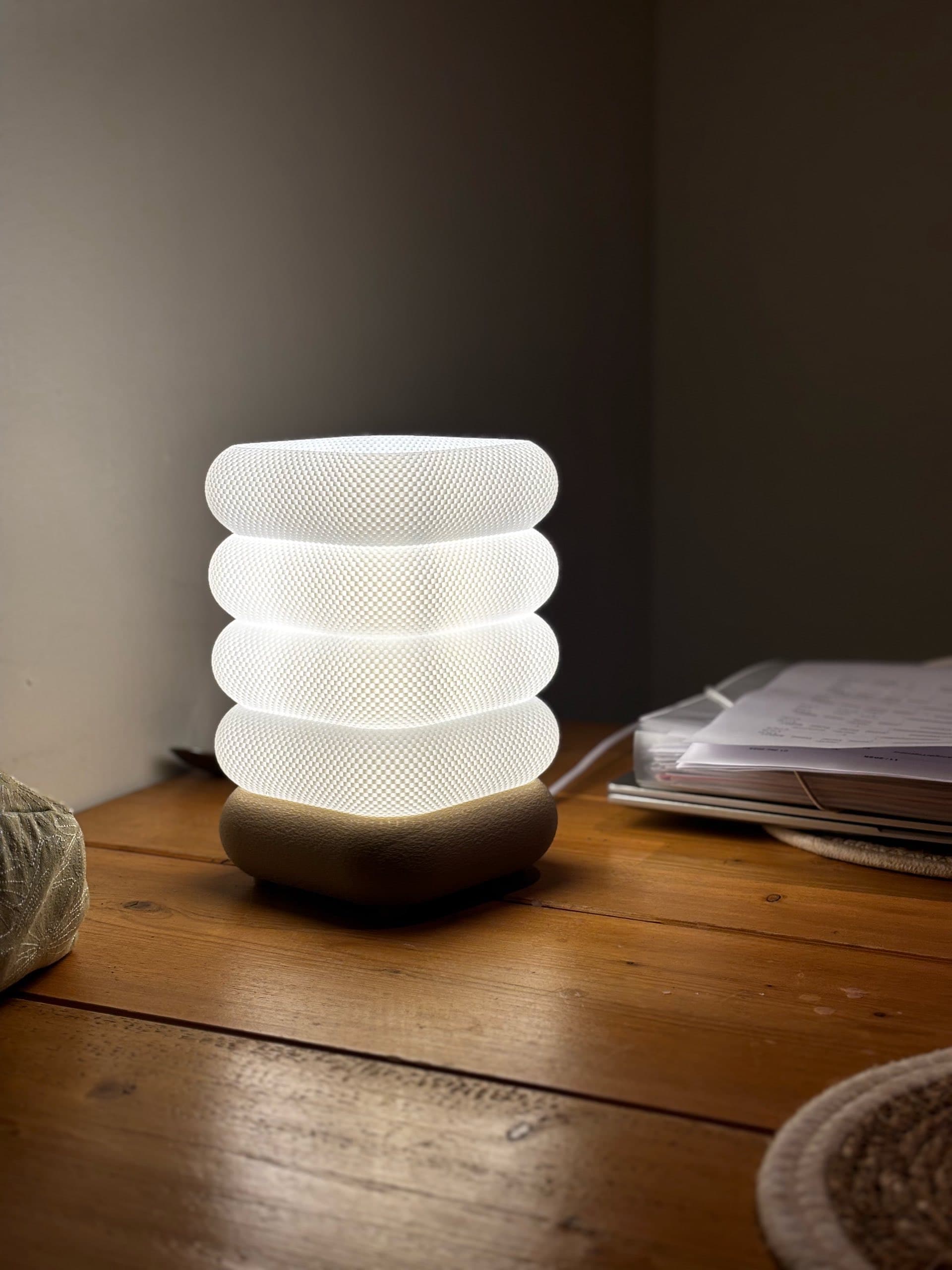 Minimalist Modern Lamp thumbnail 4
